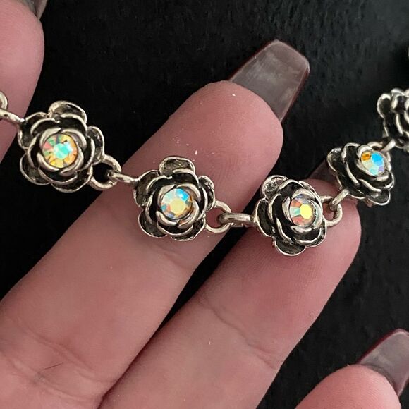 Premier Designs Aurora Boralis Floral Necklace - Picture 2 of 4